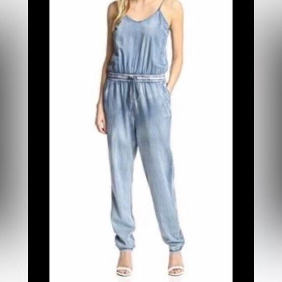 Romeo and Juliet Couture denim jumpsuit adjustable straps and drawstring waist - Picture 1 of 13